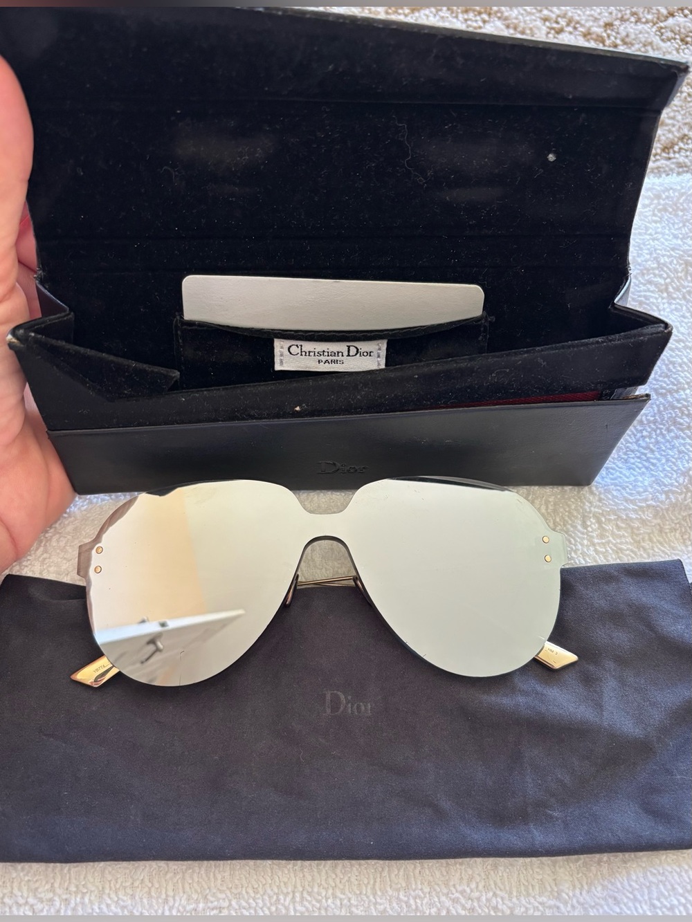 Dior Reflective Silver Aviator
Shades